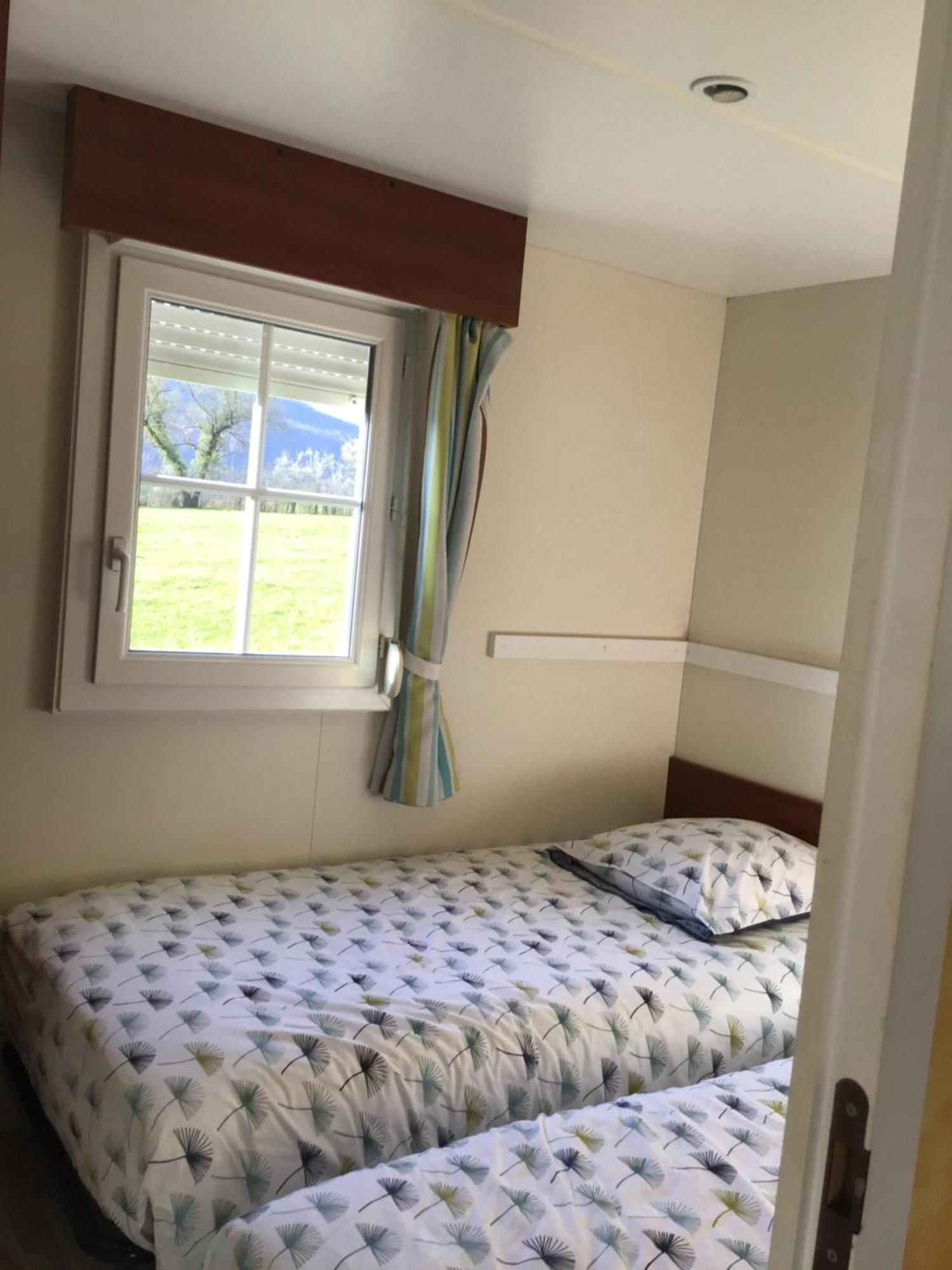 Jura Mobile Home Marigny  Екстериор снимка