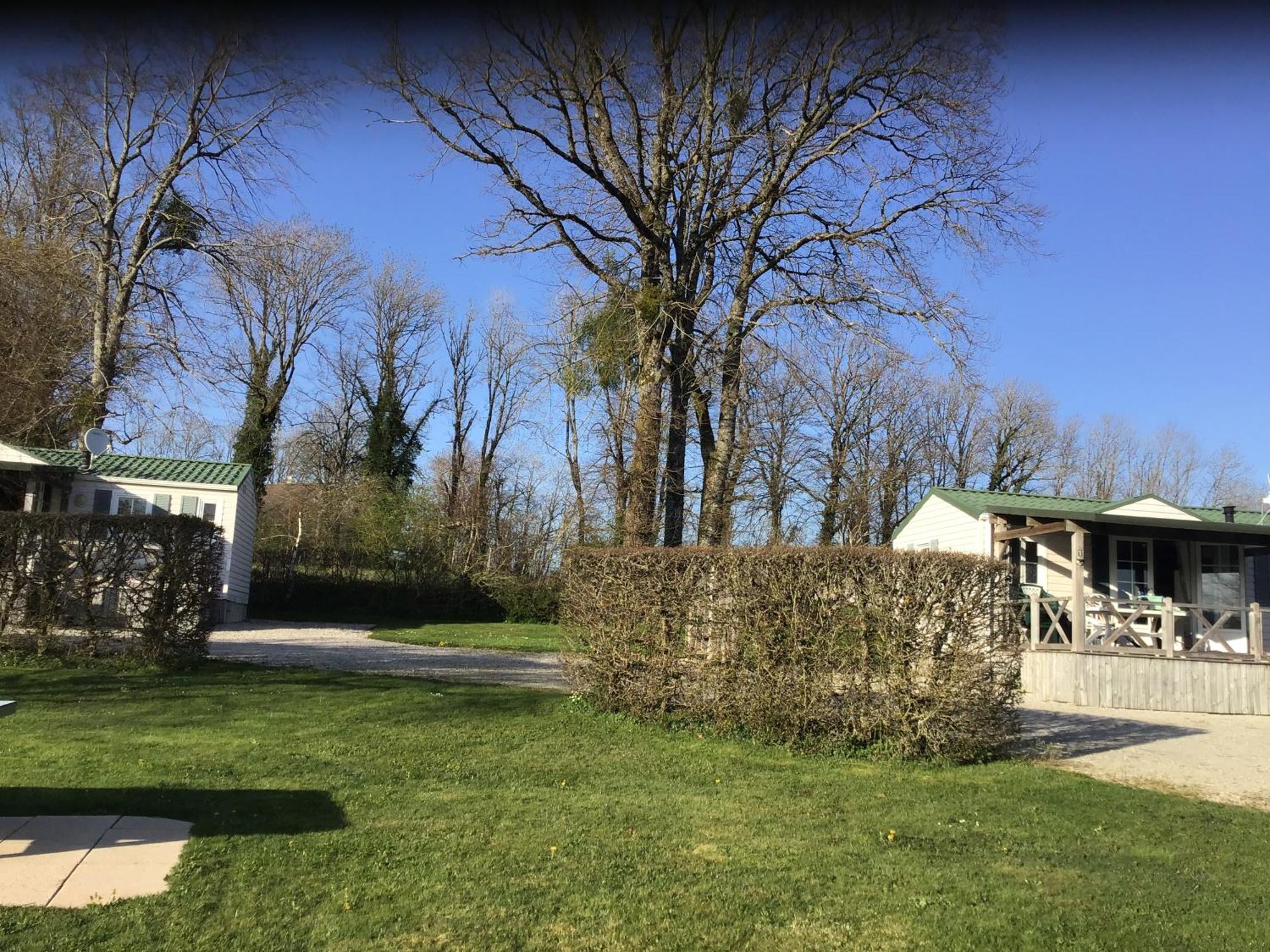 Jura Mobile Home Marigny  Екстериор снимка